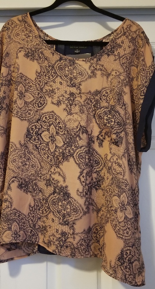 Forever 21 peach and blue paisley top